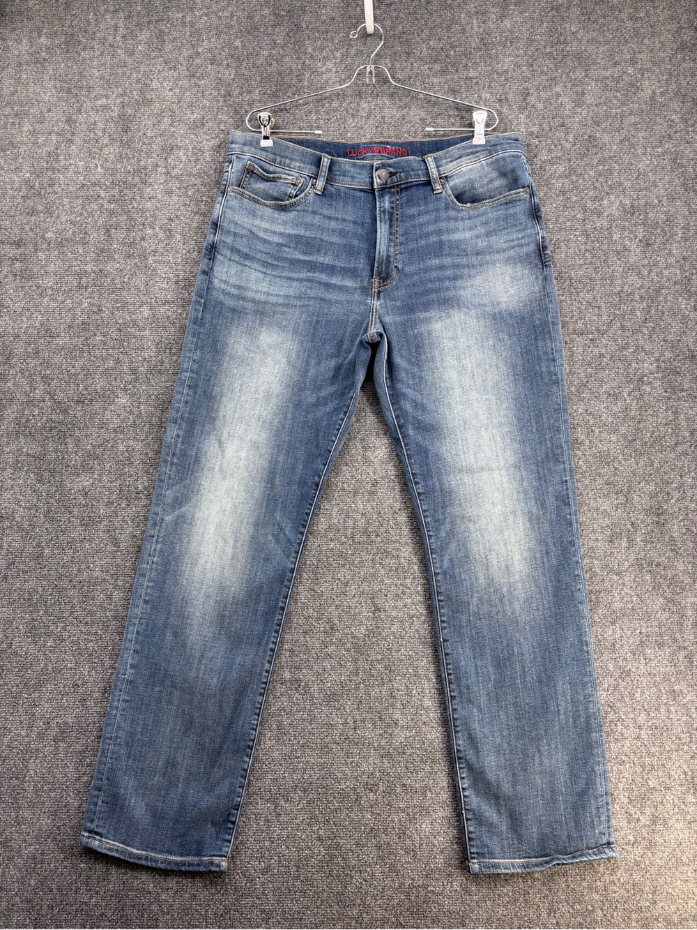 Lucky Brand 363 Vintage Straight Distressed Jeans Men’s 36X32*